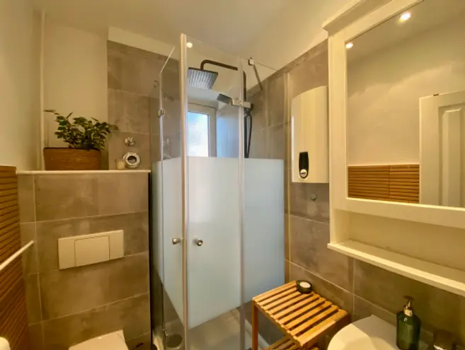 2 Zimmer Wohnung mit 42 m² in Hamburg – Bild 2