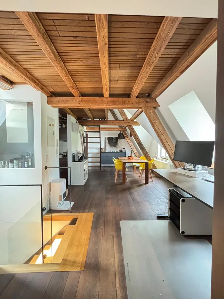 5 Zimmer Wohnung mit 150 m² in Augsburg – Bild 1