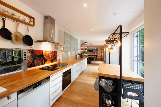 7 Zimmer Haus mit 260 m² in München – Bild 10