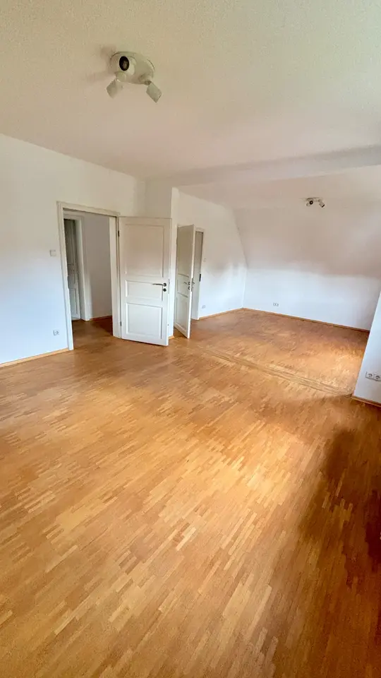 6 Zimmer Haus mit 240 m² in Karlsruhe – Bild 7