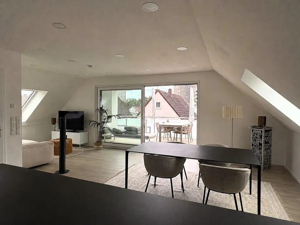 4 Zimmer Wohnung mit 104 m² in Dietzenbach – Bild 2
