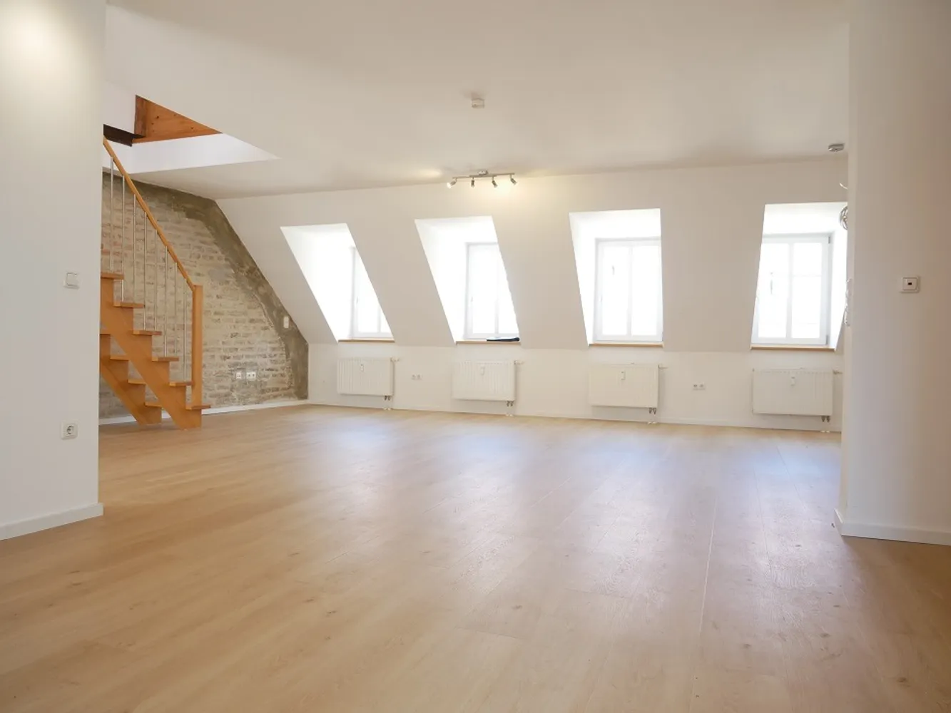 2 Zimmer Wohnung mit 116 m² in Augsburg – Bild 3