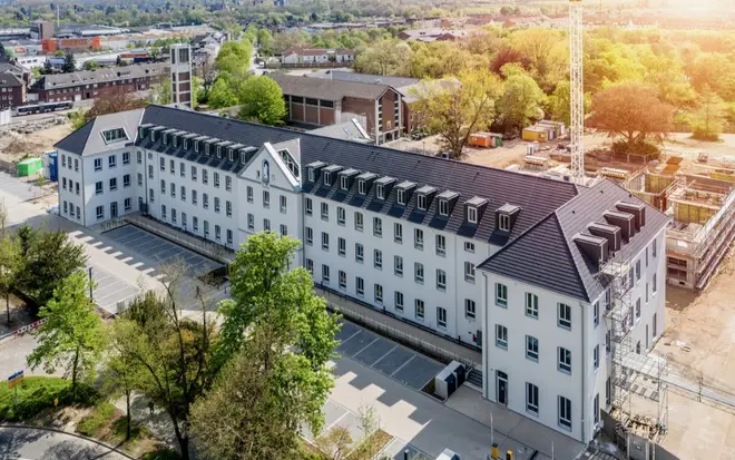 4 Zimmer Wohnung mit 99 m² in Neuss – Bild 1