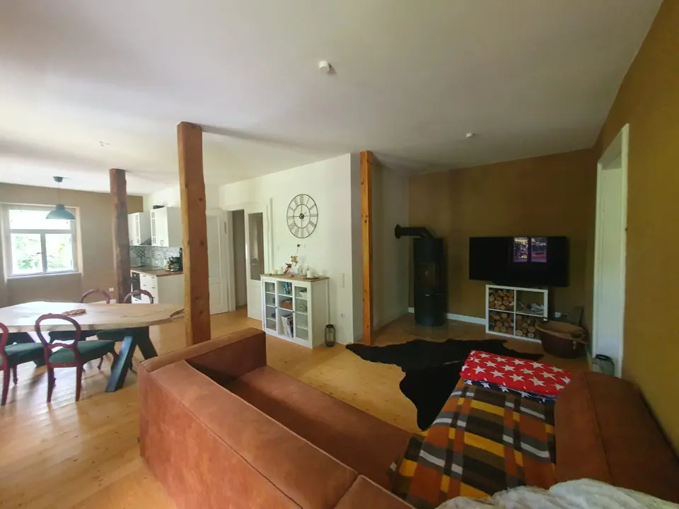 4 Zimmer Wohnung mit 108 m² in Löbau – Bild 1