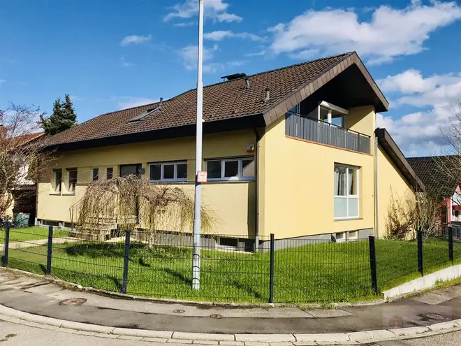 6 Zimmer Haus mit 300 m² in Freiburg im Breisgau – Bild 3