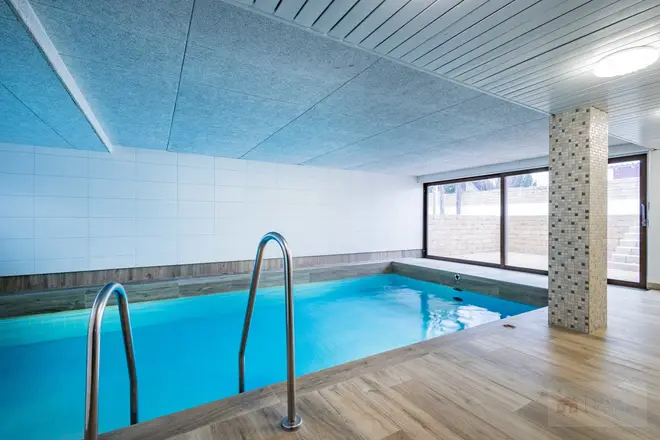 6 Zimmer Haus mit 300 m² in Freiburg im Breisgau – Bild 5
