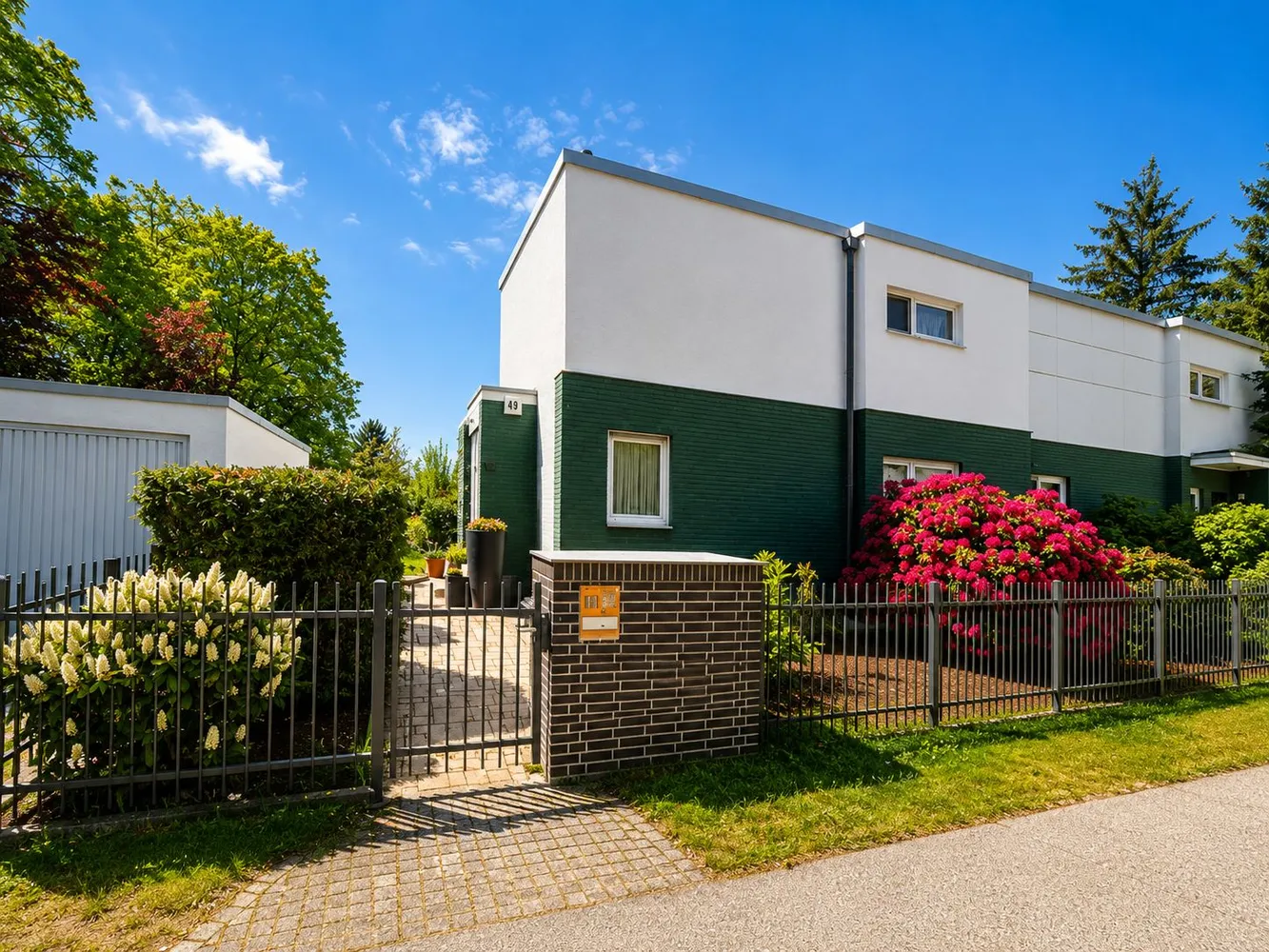 6 Zimmer Haus mit 124 m² in Berlin – Bild 1