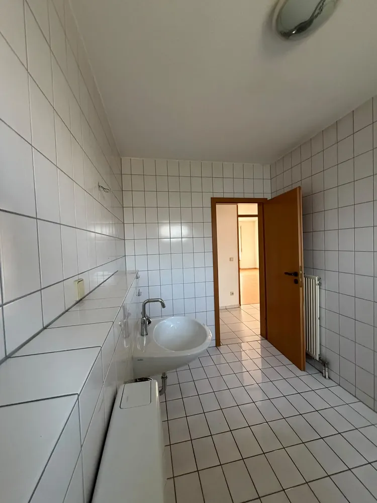 2 Zimmer Wohnung mit 60 m² in Ludwigshafen am Rhein – Bild 4