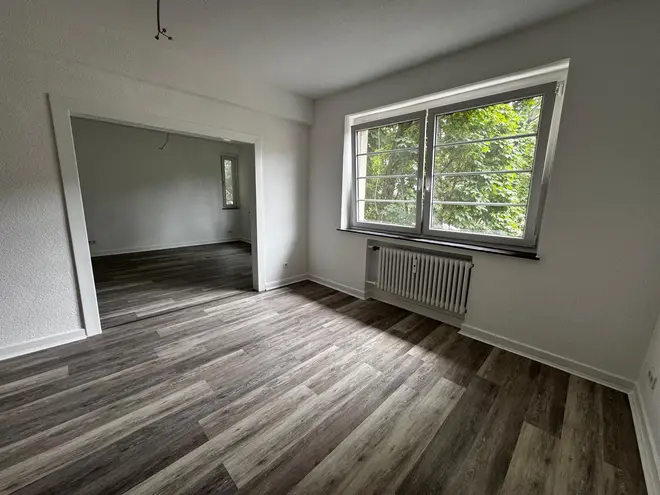 3 Zimmer Wohnung mit 107 m² in Leverkusen – Bild 2
