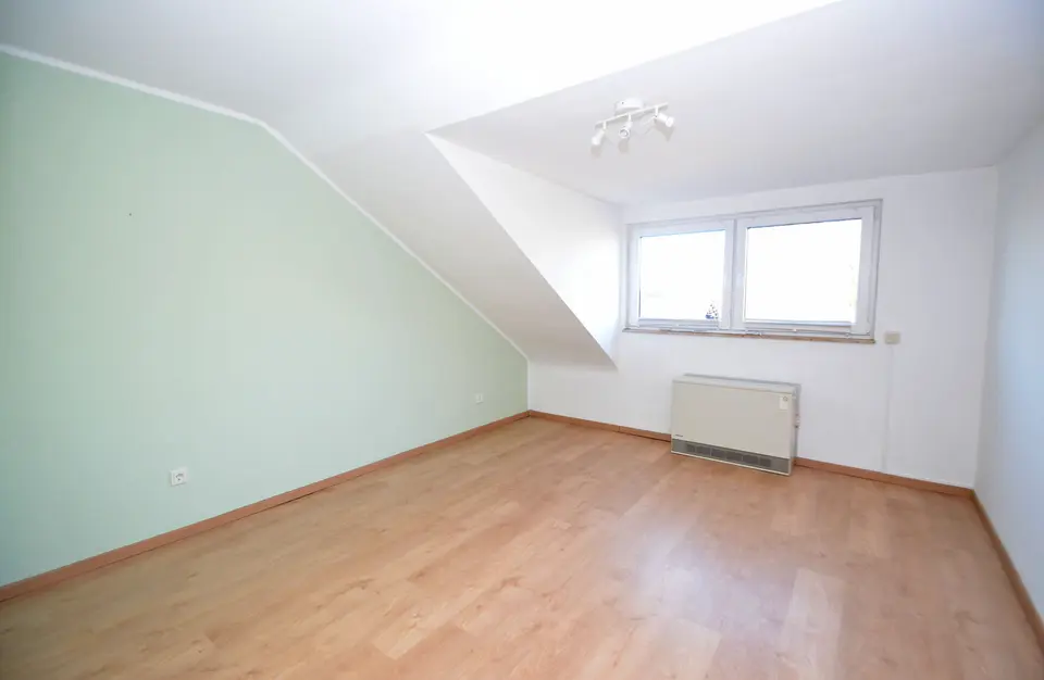 2 Zimmer Wohnung mit 78 m² in Brühl – Bild 2