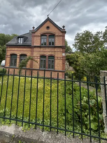 7 Zimmer Haus mit 154 m² in Wiesbaden – Bild 1
