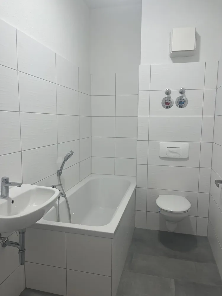 5 Zimmer Wohnung mit 95 m² in Plauen – Bild 9