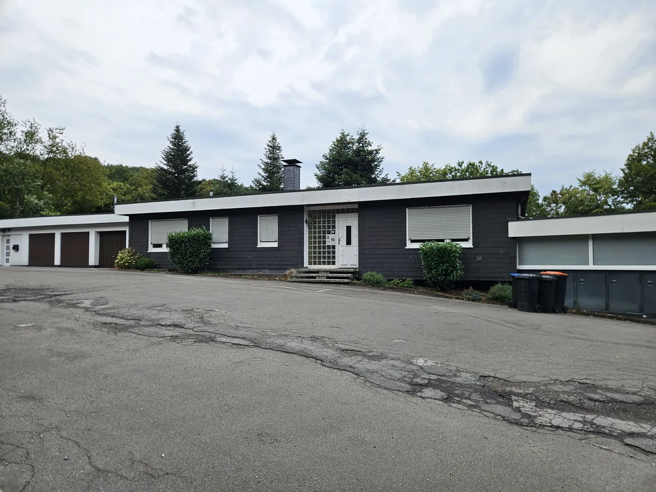 4 Zimmer Wohnung mit 156 m² in Wuppertal – Bild 1