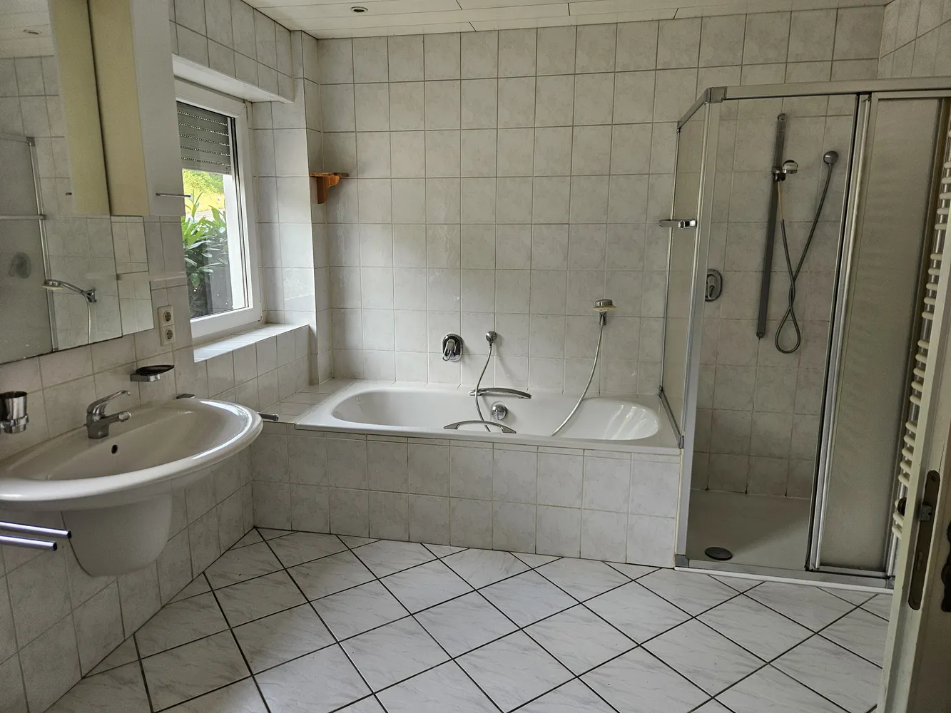 4 Zimmer Wohnung mit 156 m² in Wuppertal – Bild 4