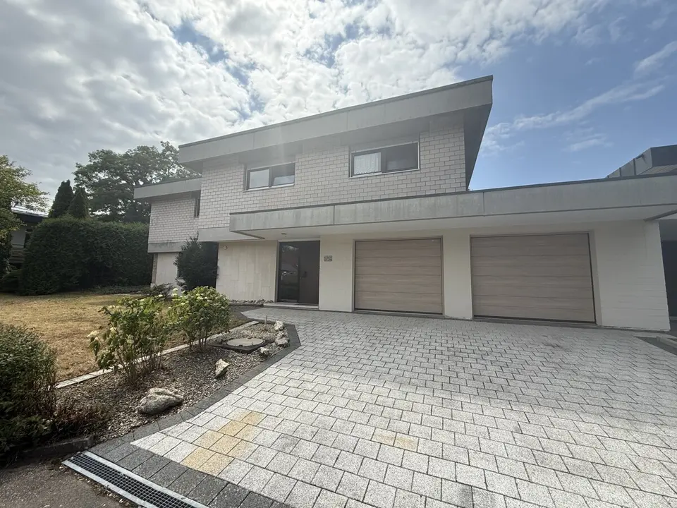 8 Zimmer Haus mit 203 m² in Crailsheim – Bild 2