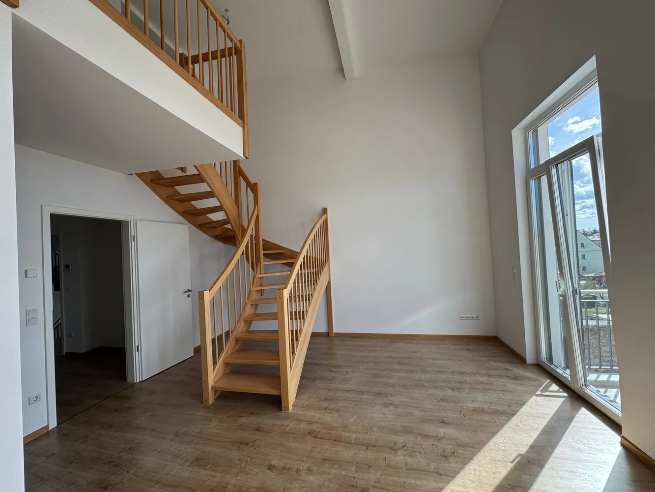 3 Zimmer Wohnung mit 95 m² in Oranienburg – Bild 1