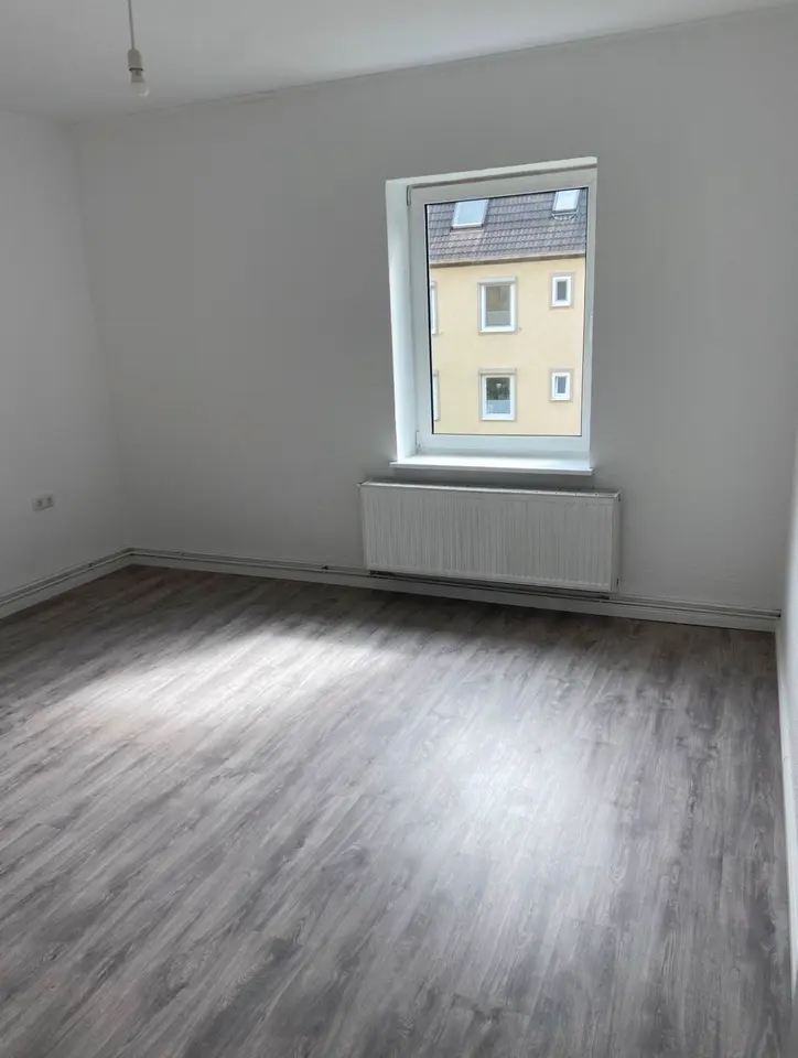 3 Zimmer Wohnung mit 60 m² in Wilhelmshaven – Bild 2