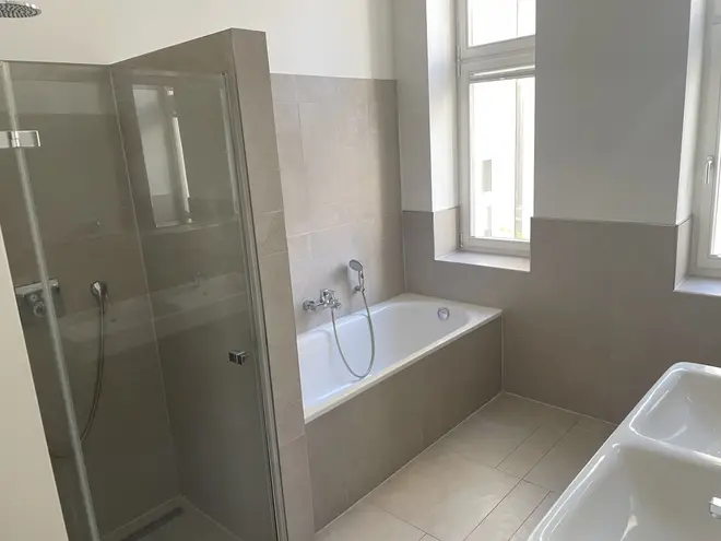 4 Zimmer Wohnung mit 132 m² in Berlin – Bild 12