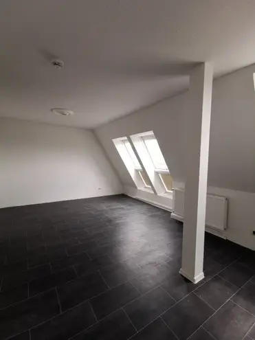 2 Zimmer Wohnung mit 79 m² in Magdeburg – Bild 2