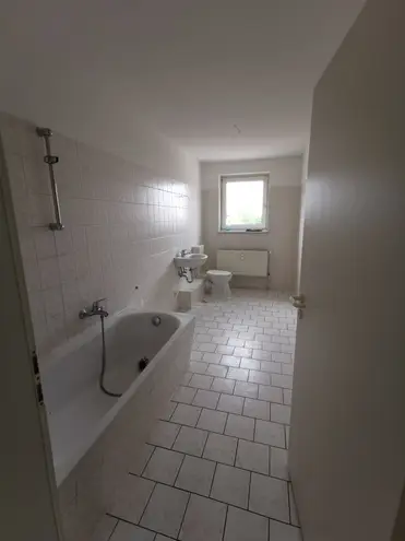 2 Zimmer Wohnung mit 79 m² in Magdeburg – Bild 6
