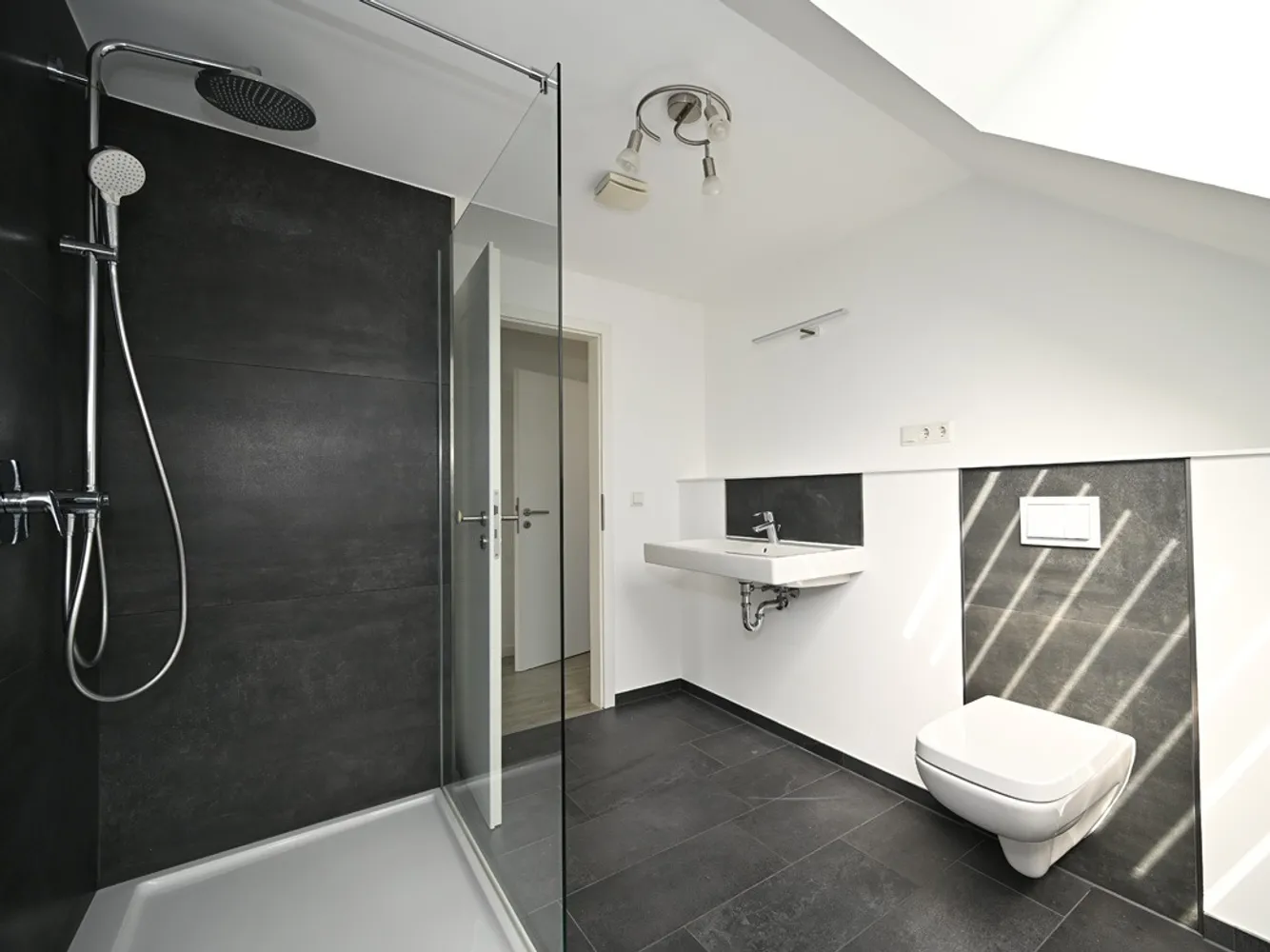 2 Zimmer Wohnung mit 60 m² in Siegen – Bild 3