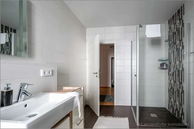 4 Zimmer Wohnung mit 124 m² in Bonn – Bild 11