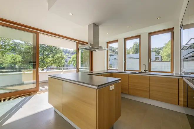 4 Zimmer Wohnung mit 234 m² in Hamburg – Bild 4