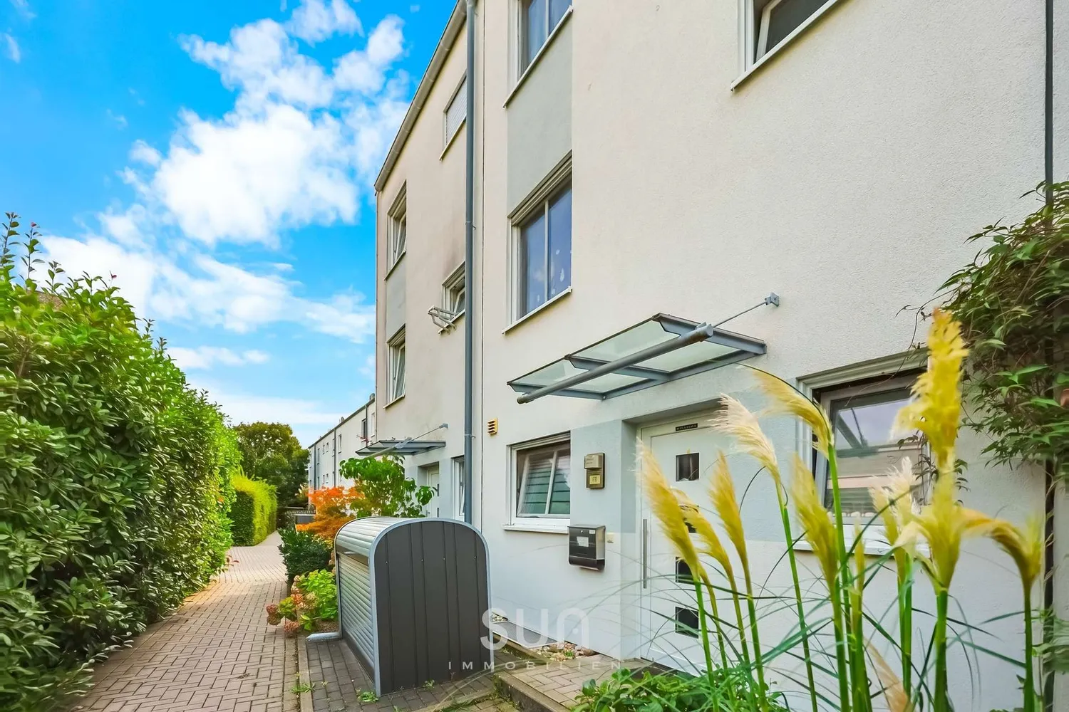 5 Zimmer Haus mit 126 m² in Wiesbaden – Bild 1