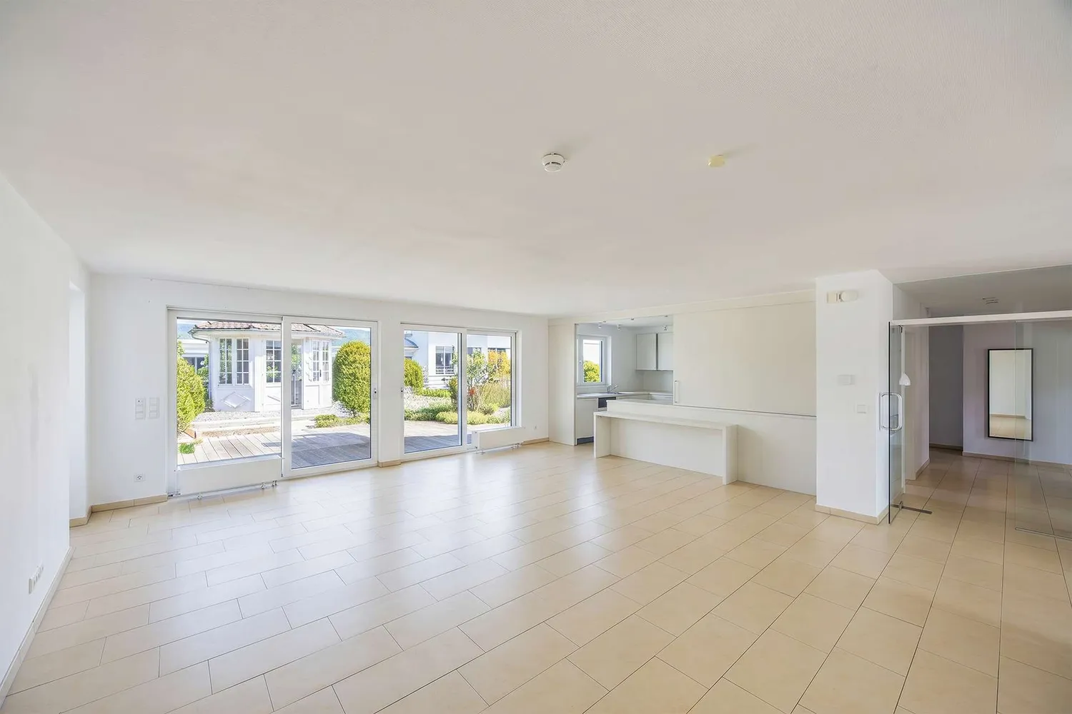 7 Zimmer Wohnung mit 301 m² in Ludwigsburg – Bild 3