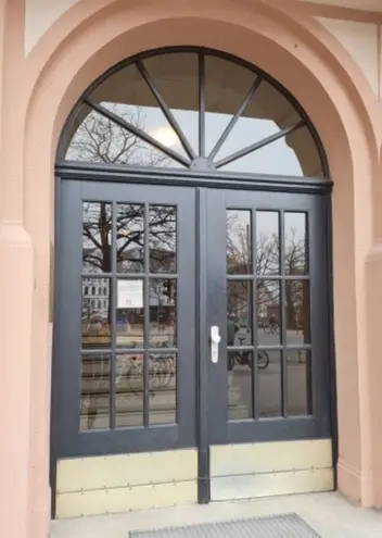 5 Zimmer Wohnung mit 140 m² in Hannover – Bild 1