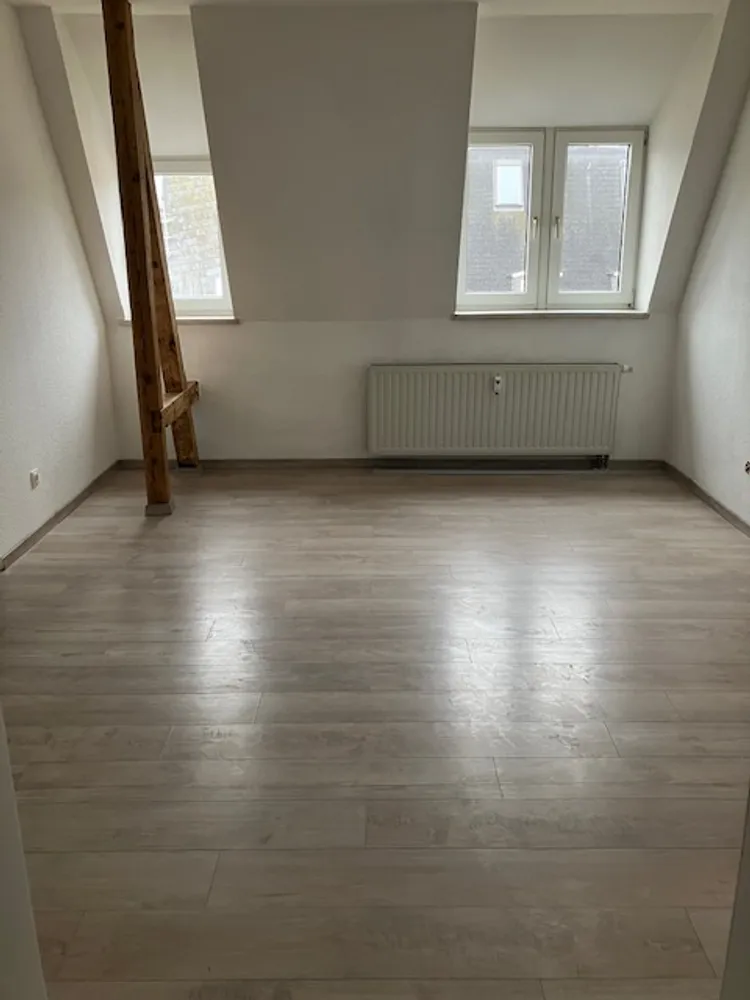 4 Zimmer Wohnung mit 95 m² in Plauen – Bild 7