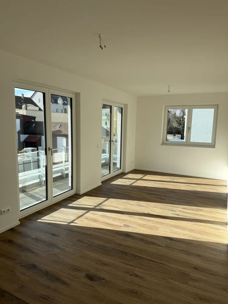 4 Zimmer Wohnung mit 103 m² in Augsburg – Bild 2