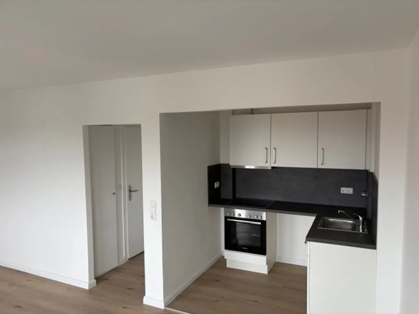 2 Zimmer Wohnung mit 46 m² in Lübeck – Bild 1