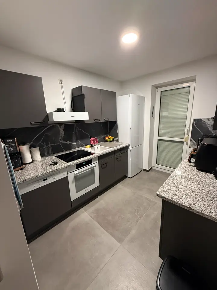 3 Zimmer Wohnung mit 90 m² in Schwerin – Bild 1