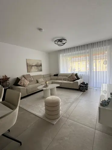 4 Zimmer Wohnung mit 88 m² in Frankfurt am Main – Bild 2