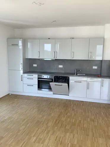 2 Zimmer Wohnung mit 77 m² in Potsdam – Bild 4
