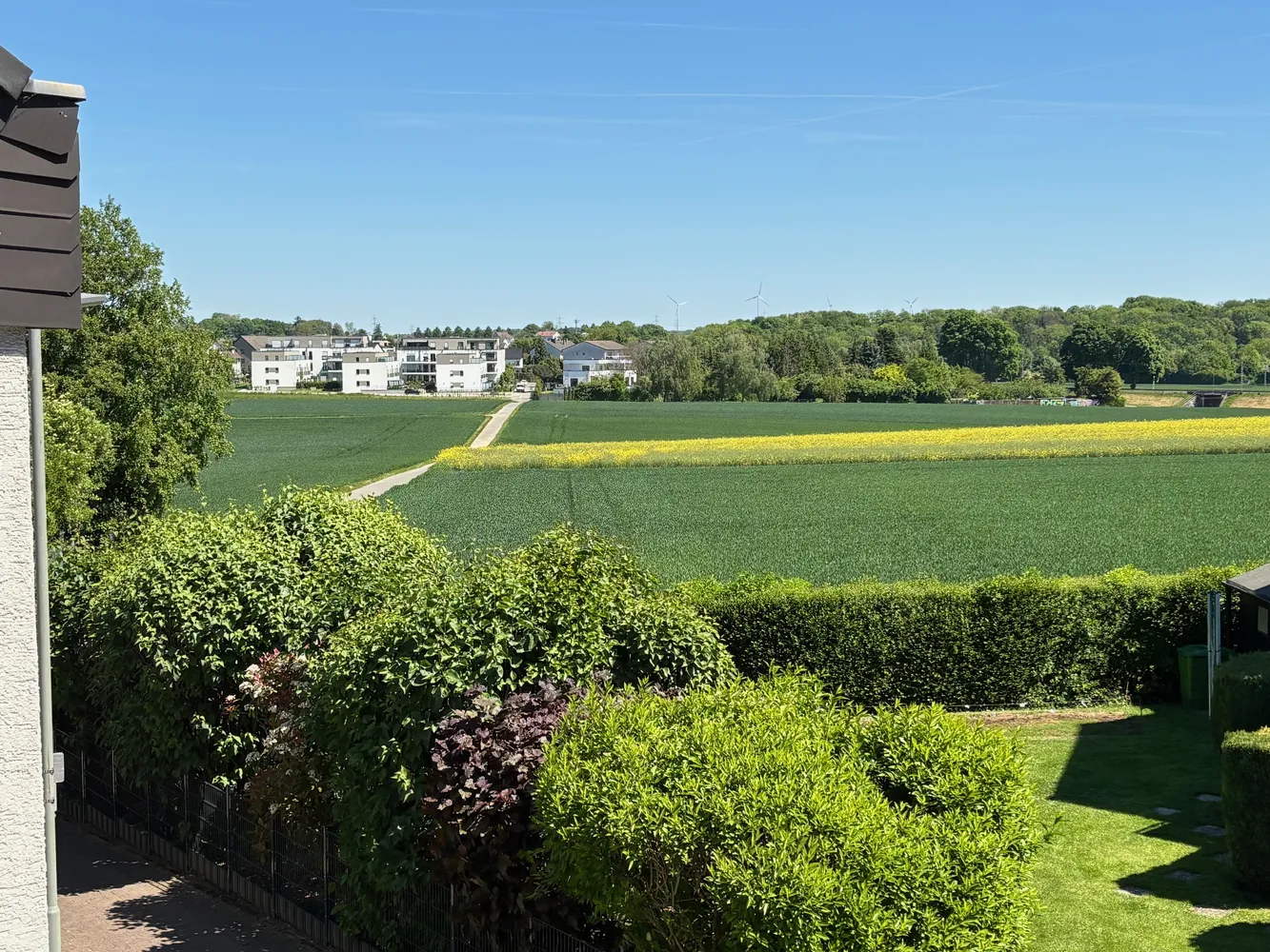 5 Zimmer Haus mit 138 m² in Frankfurt am Main – Bild 1