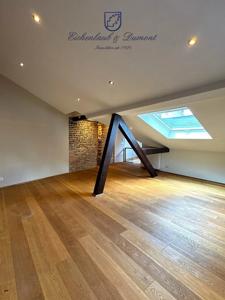 5 Zimmer Wohnung mit 142 m² in Saarbrücken – Bild 1