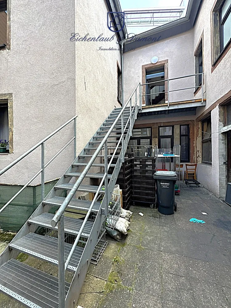5 Zimmer Wohnung mit 142 m² in Saarbrücken – Bild 2