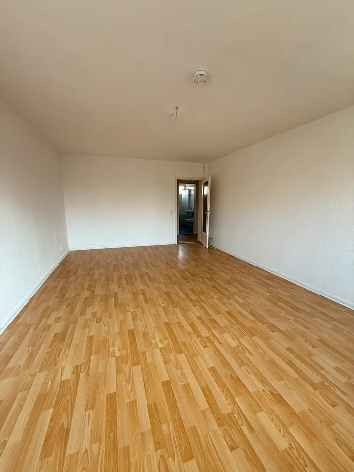 2 Zimmer Wohnung mit 66 m² in Bremerhaven – Bild 2
