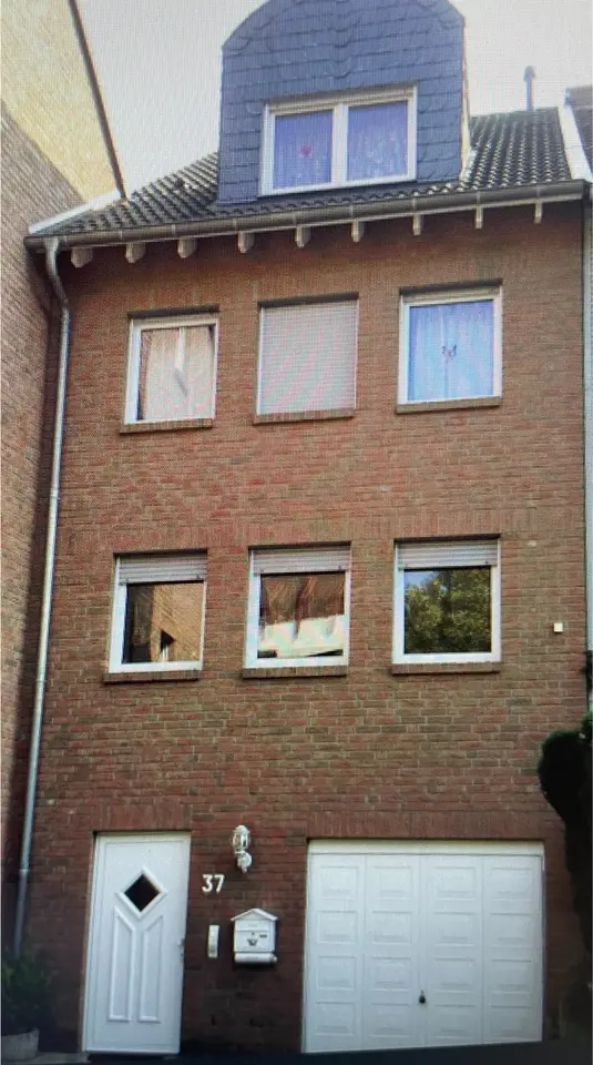 7 Zimmer Haus mit 170 m² in Mönchengladbach – Bild 1