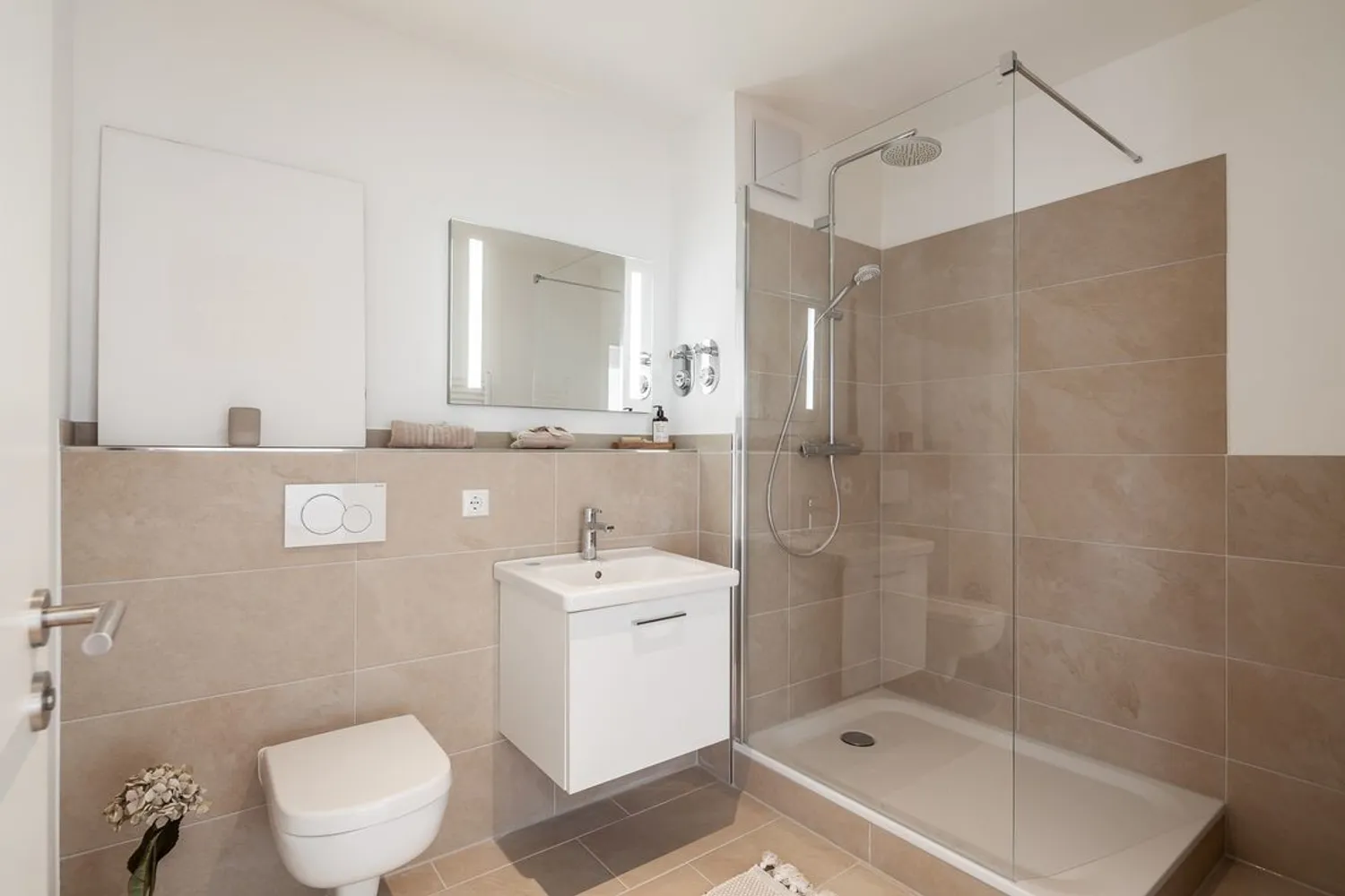 3 Zimmer Wohnung mit 98 m² in Neumünster – Bild 2