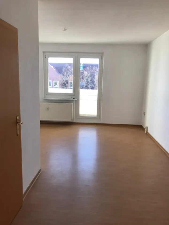 3 Zimmer Wohnung mit 63 m² in Neubrandenburg – Bild 1