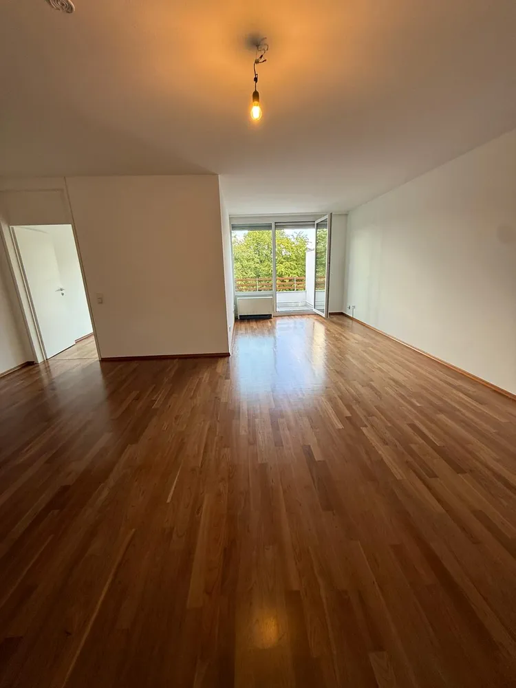 3 Zimmer Wohnung mit 120 m² in Wiesbaden – Bild 1