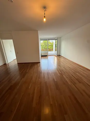 3 Zimmer Wohnung mit 120 m² in Wiesbaden – Bild 1
