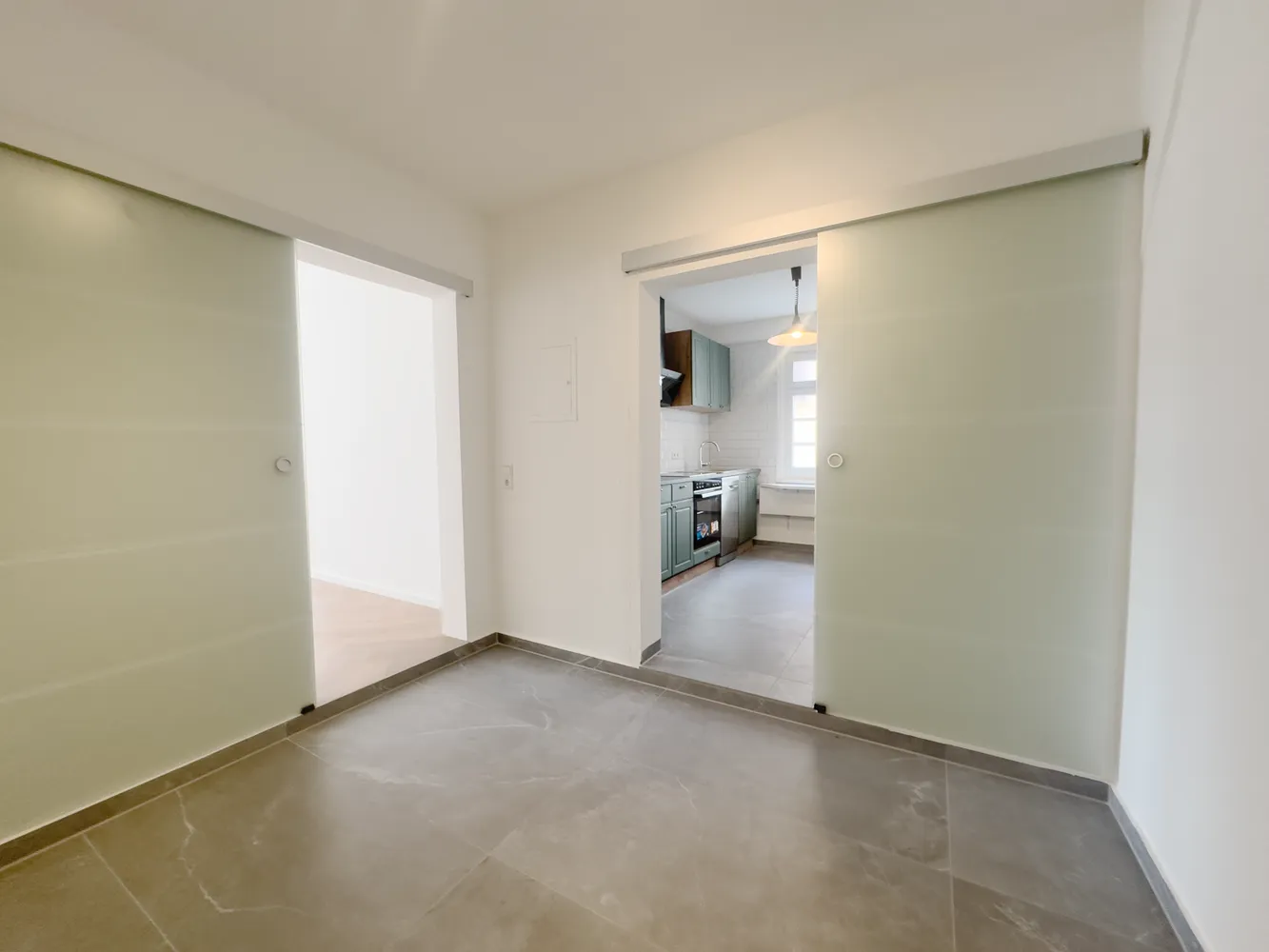 2 Zimmer Wohnung mit 60 m² in Esslingen am Neckar – Bild 2