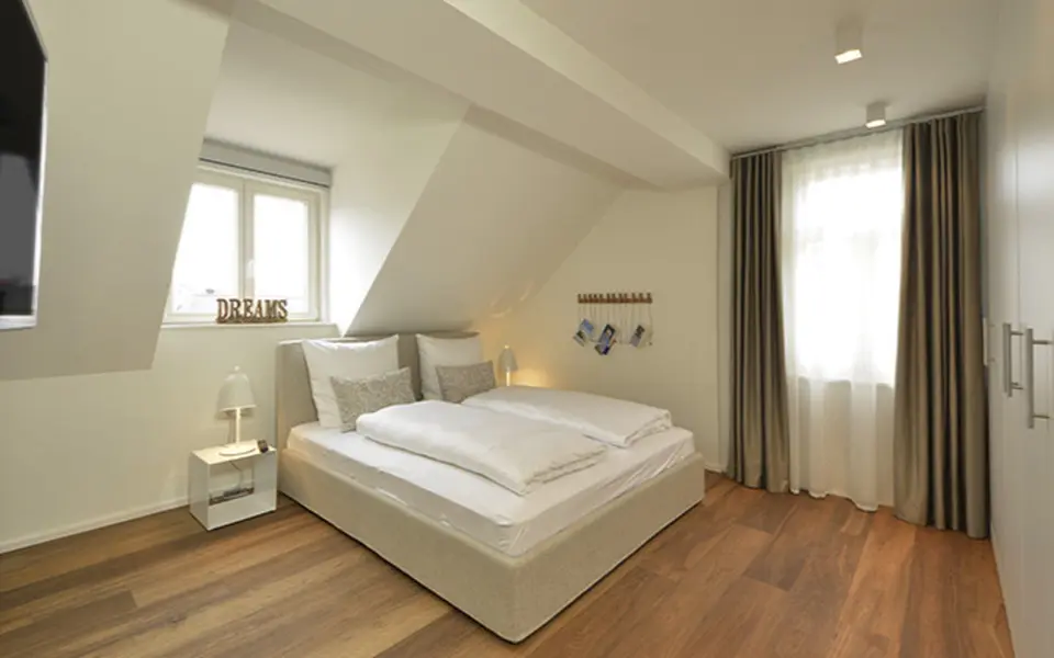 WG-Zimmer mit 61 m² in Stuttgart – Bild 1