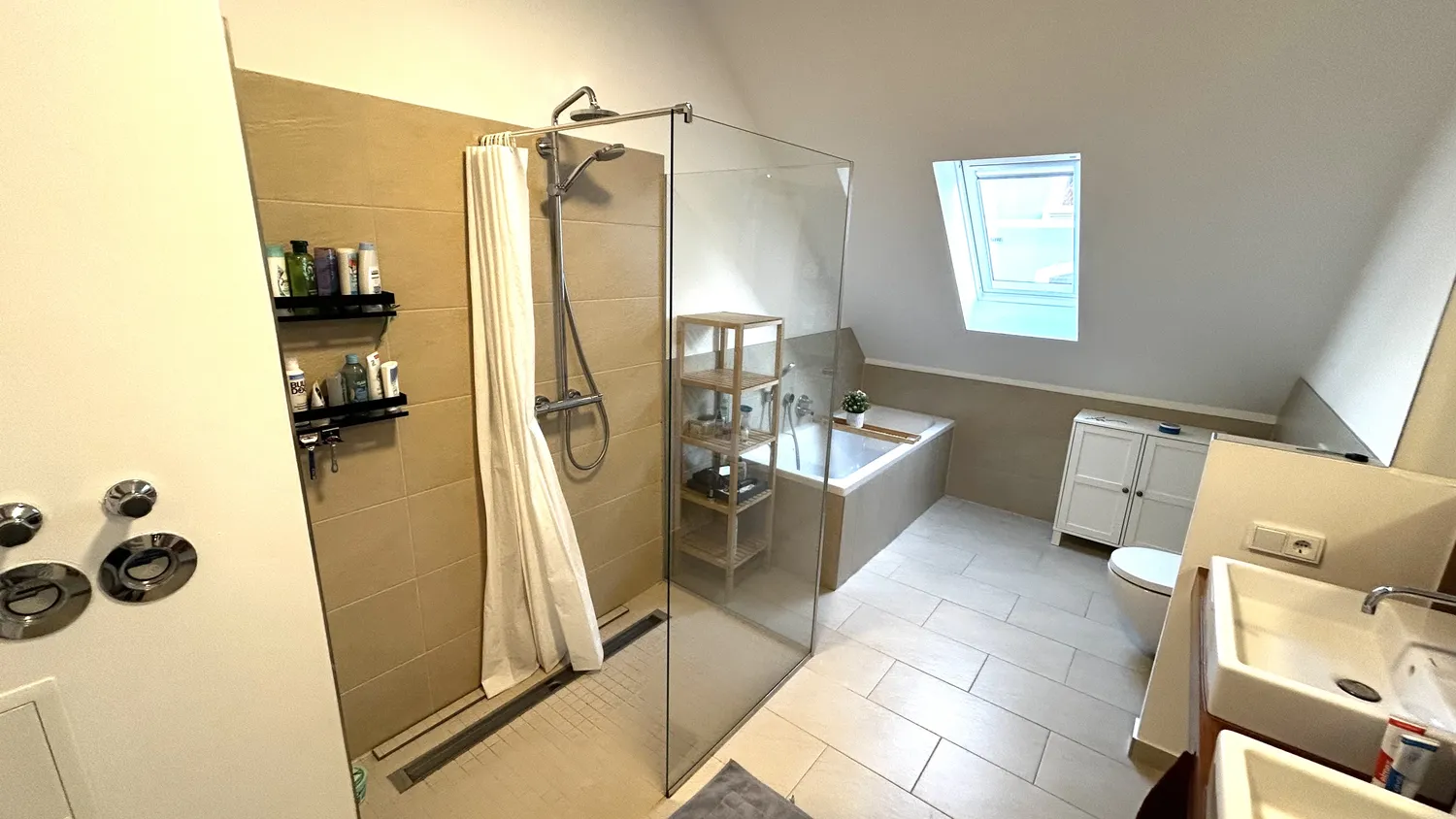 5 Zimmer Wohnung mit 174 m² in Hildesheim – Bild 3