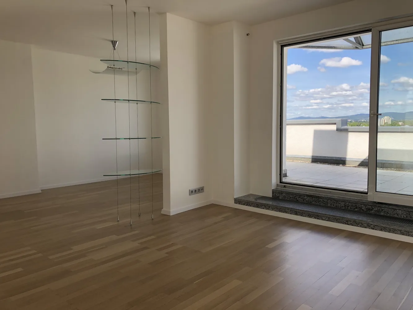 5 Zimmer Wohnung mit 195 m² in Frankfurt am Main – Bild 4