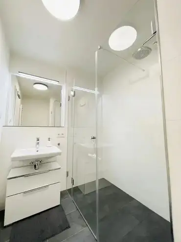 2 Zimmer Wohnung mit 55 m² in Berlin – Bild 4